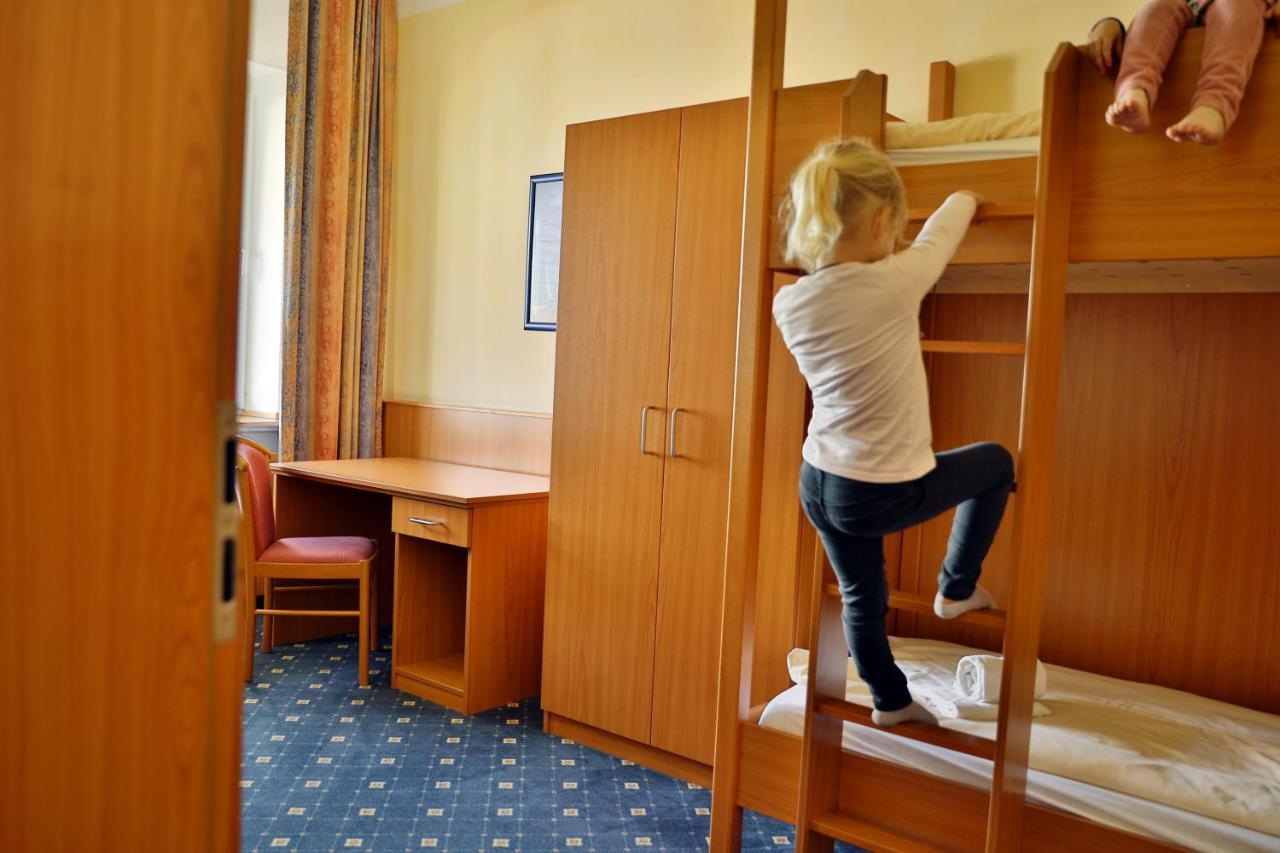 Dorf Wangerland Hotel Шилиг Екстериор снимка