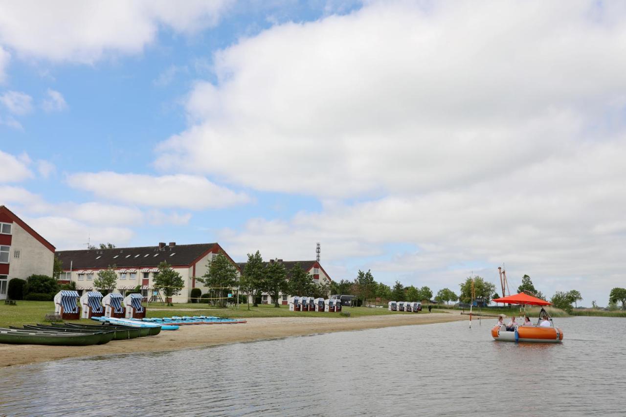 Dorf Wangerland Hotel Шилиг Екстериор снимка